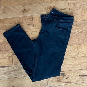 American Eagle air flex + 34x34 black jeans